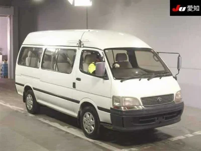 TOYOTA HIACE