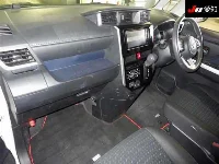 Цена авто Toyota Roomy с аукционов Японии, номер кузова M900A, пробег 31 000, оценка 2