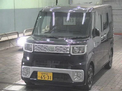 DAIHATSU WAKE