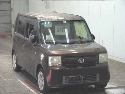 DAIHATSU MOVE CONTE