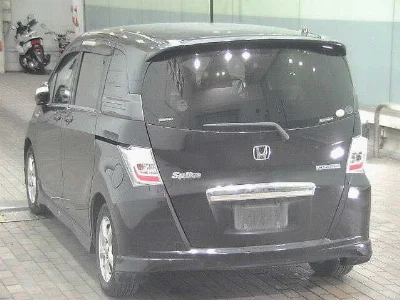 HONDA FREED SPIKE
