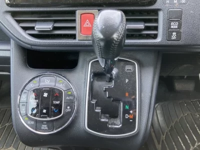 Статистика аукционов Toyota Noah