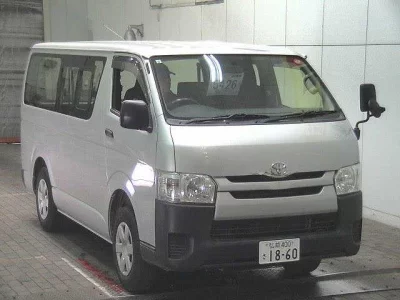 TOYOTA HIACE VAN