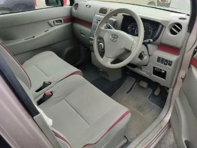 Toyota Pixis Space