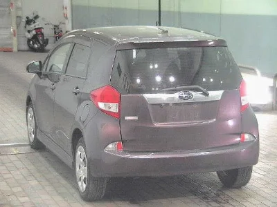 SUBARU TREZIA