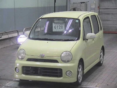 DAIHATSU MOVE LATTE