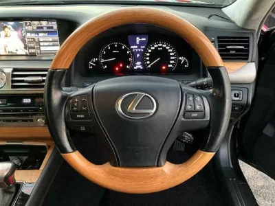Lexus LS460L