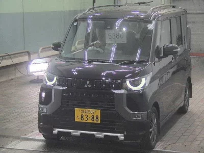 Mitsubishi Delica Mini