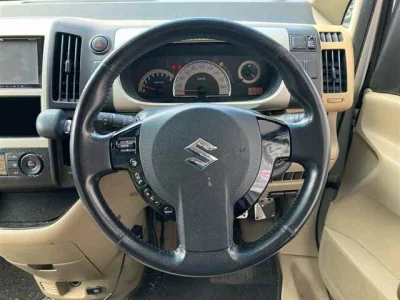 Suzuki Landy