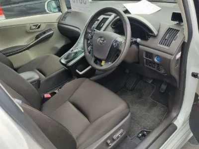Статистика аукционов Toyota Sai