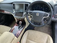 Цена авто Toyota CROWN HYBRID с аукционов Японии, номер кузова AWS210, пробег 149 000, оценка 8