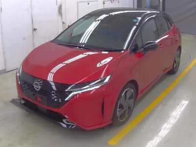 Nissan Aura
