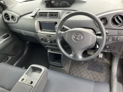 Toyota bB