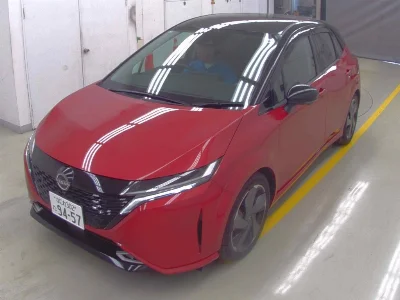 Nissan Aura