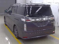 Цена авто Nissan Elgrand с аукционов Японии, номер кузова PNE52, пробег 130 000, оценка 8