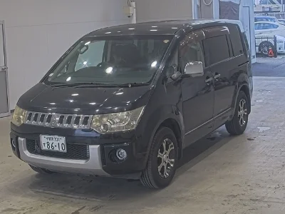 Mitsubishi DELICA D5