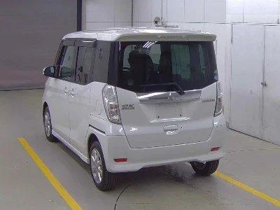 Mitsubishi eK X Space