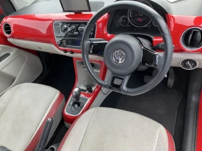Volkswagen up!