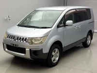 Цена авто Mitsubishi  с аукционов Японии, номер кузова CV5W, пробег 181 000, оценка 2