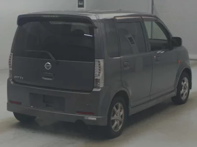 Nissan Otti