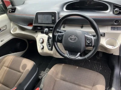 TOYOTA SIENTA