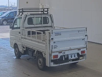 Nissan NT100 Clipper