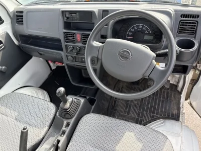 Nissan NT100 Clipper