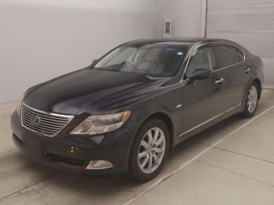 Lexus LS600hL