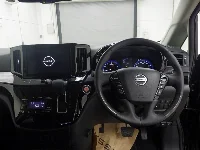 Цена авто Nissan Elgrand с аукционов Японии, номер кузова PE52, пробег 112 000, оценка 8