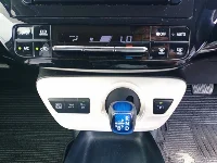 Цена авто Toyota Prius с аукционов Японии, номер кузова ZVW50, пробег 111 000, оценка 2