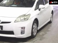 Цена авто Toyota Prius с аукционов Японии, номер кузова ZVW30, пробег 186 000, оценка 6