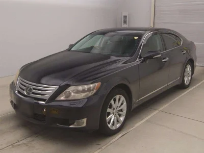 Lexus LS600h