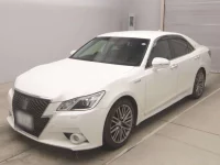 Цена авто Toyota CROWN HYBRID с аукционов Японии, номер кузова AWS210, пробег 146 000, оценка 6