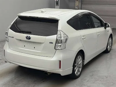 Статистика аукционов Toyota Prius Alpha