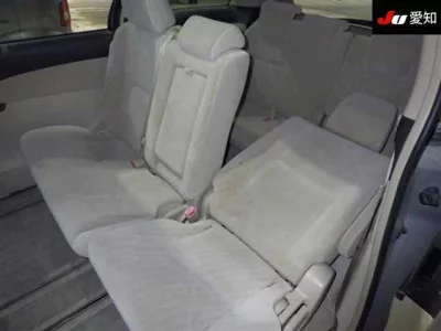 Статистика аукционов Toyota Estima Hybrid