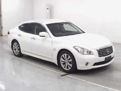Nissan FUGA HYBRID