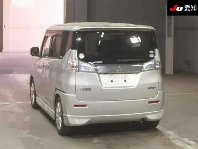 Mitsubishi Delica D:2