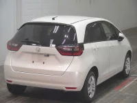 Цена авто Honda Fit с аукционов Японии, номер кузова GR2, пробег 82 000, оценка 3