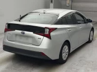 Цена авто Toyota Prius с аукционов Японии, номер кузова ZVW51, пробег 20 000, оценка 8