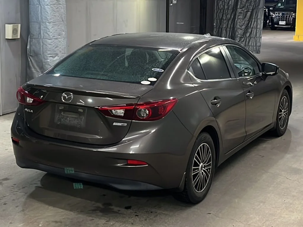 Mazda AXELA HYBRID  с аукциона в Японии
