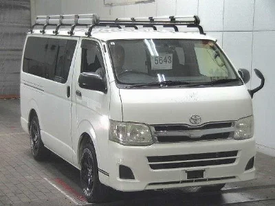 TOYOTA HIACE VAN