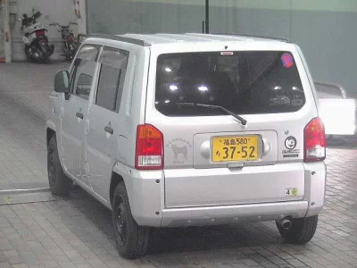 Daihatsu Naked