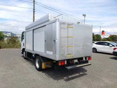 Mazda Titan