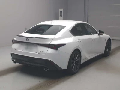 Lexus IS300h