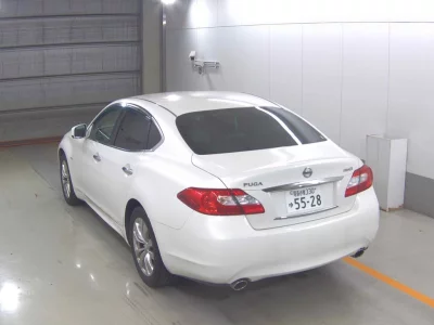 Nissan Fuga