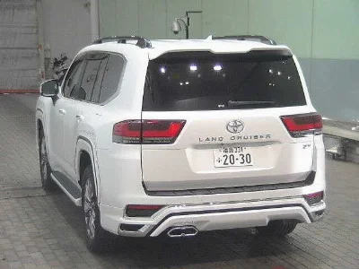 TOYOTA LAND CRUISER