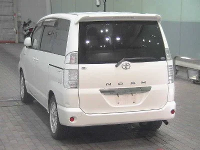 Статистика аукционов Toyota Noah