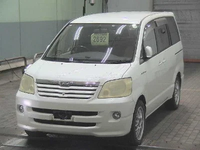 Статистика аукционов Toyota Noah