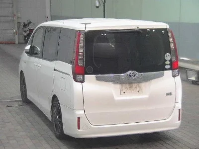 Статистика аукционов Toyota Noah