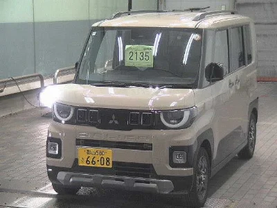 Mitsubishi Delica Mini